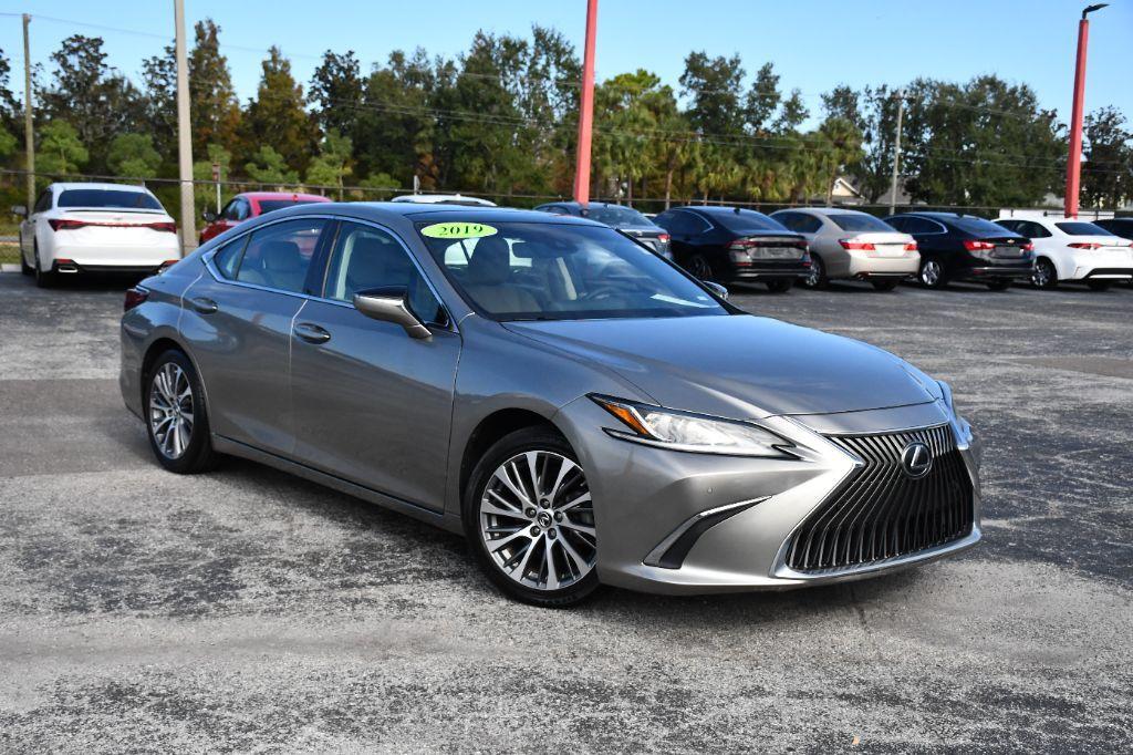 2019 Lexus ES 350 Luxury's photo