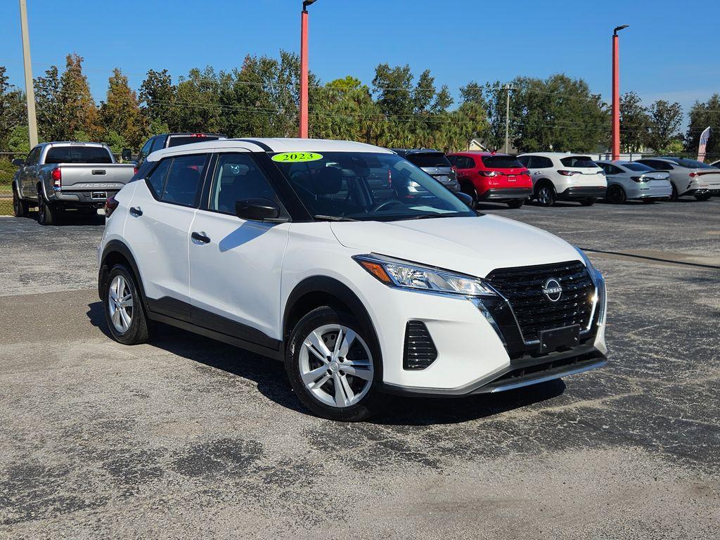 2023 Nissan Kicks S