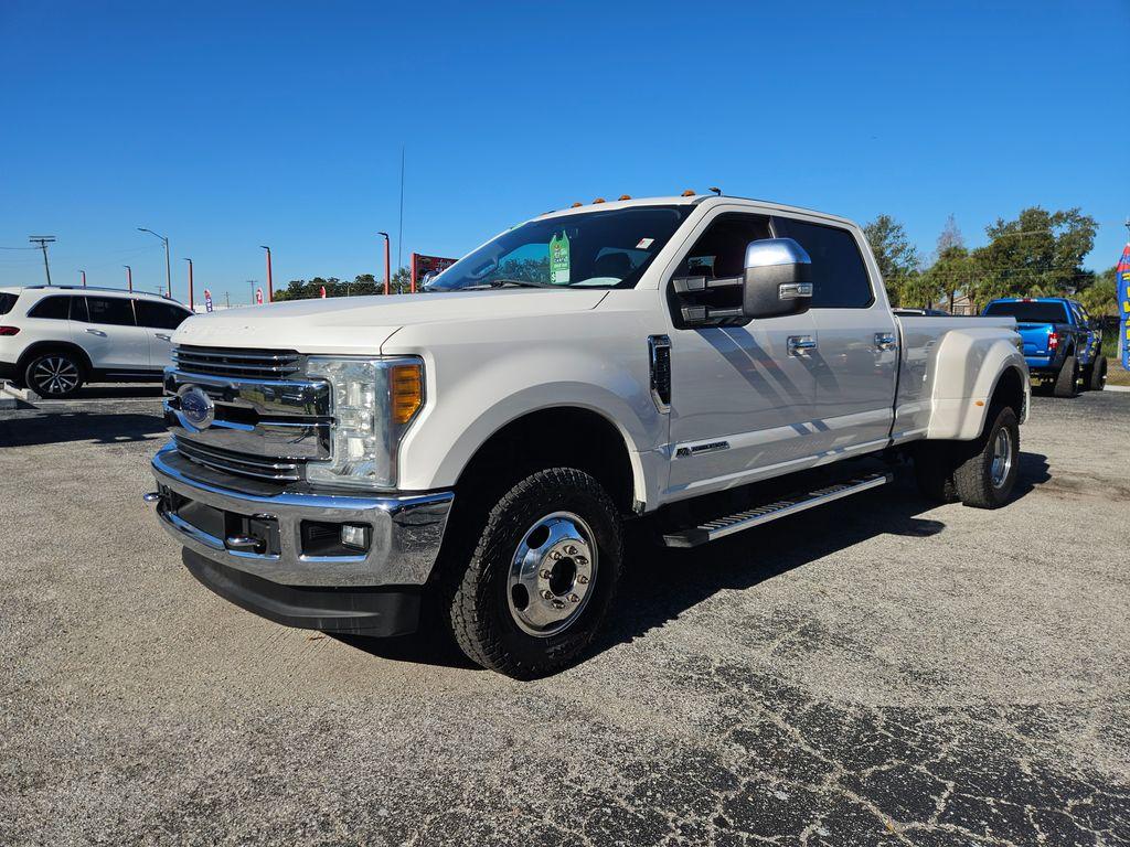 2017 Ford F-350 Super Duty Lariat