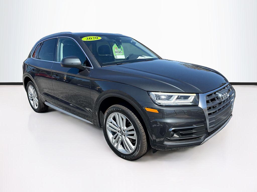 2020 Audi Q5 45 quattro S tronic Premium Plus's photo