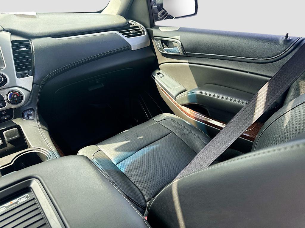 2017 GMC Yukon XL SLT - Photo 25