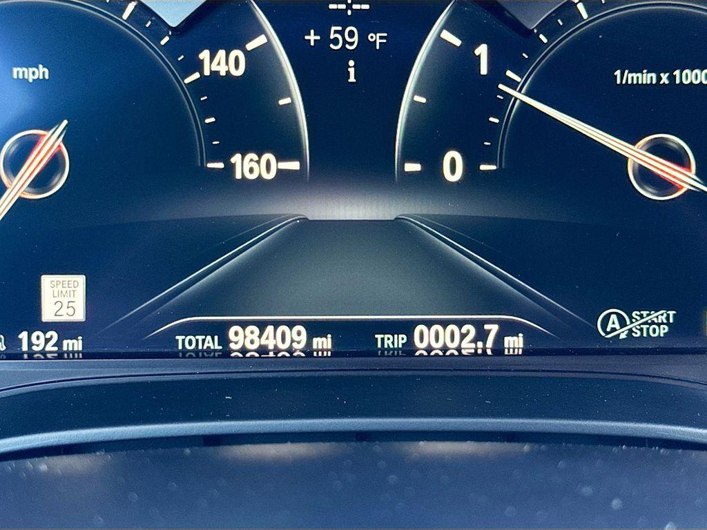 2019 BMW 5 Series 530i - Photo 12