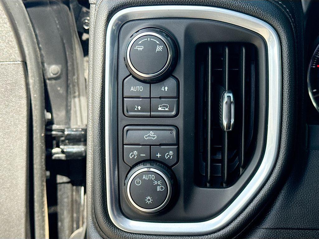 2019 Chevrolet Silverado 1500 LT - Photo 10