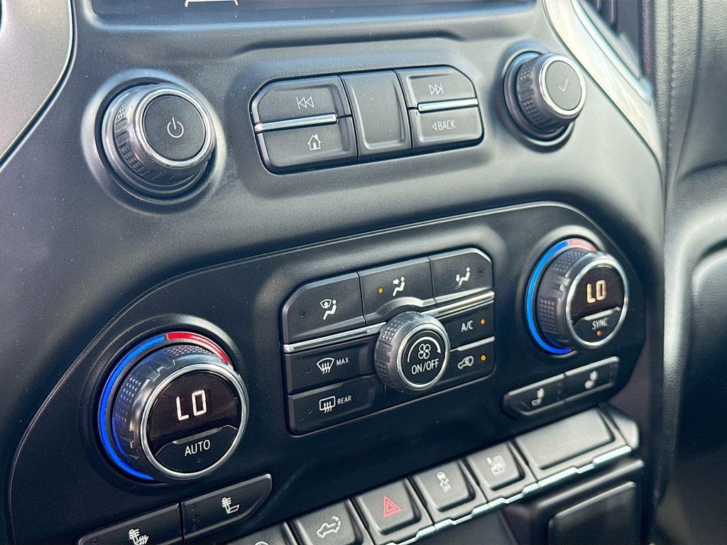 2019 Chevrolet Silverado 1500 LT - Photo 15