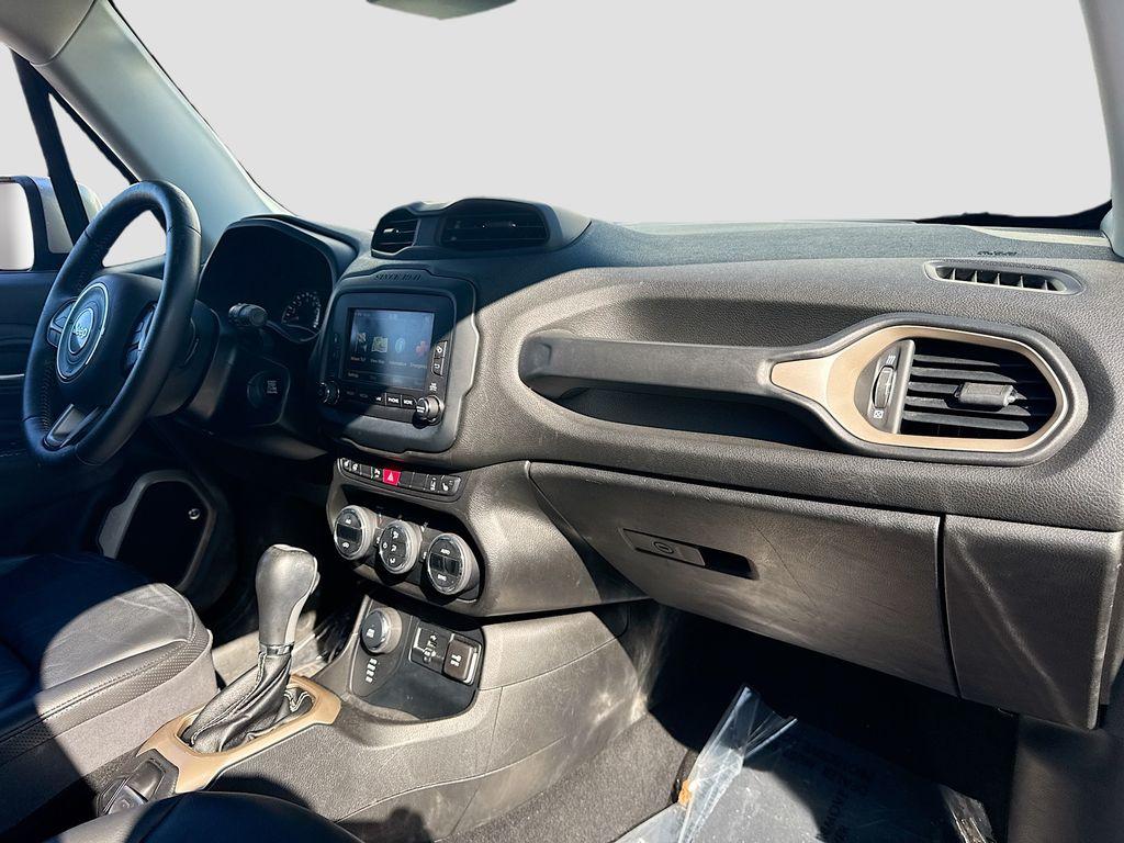 2016 Jeep Renegade Limited - Photo 28