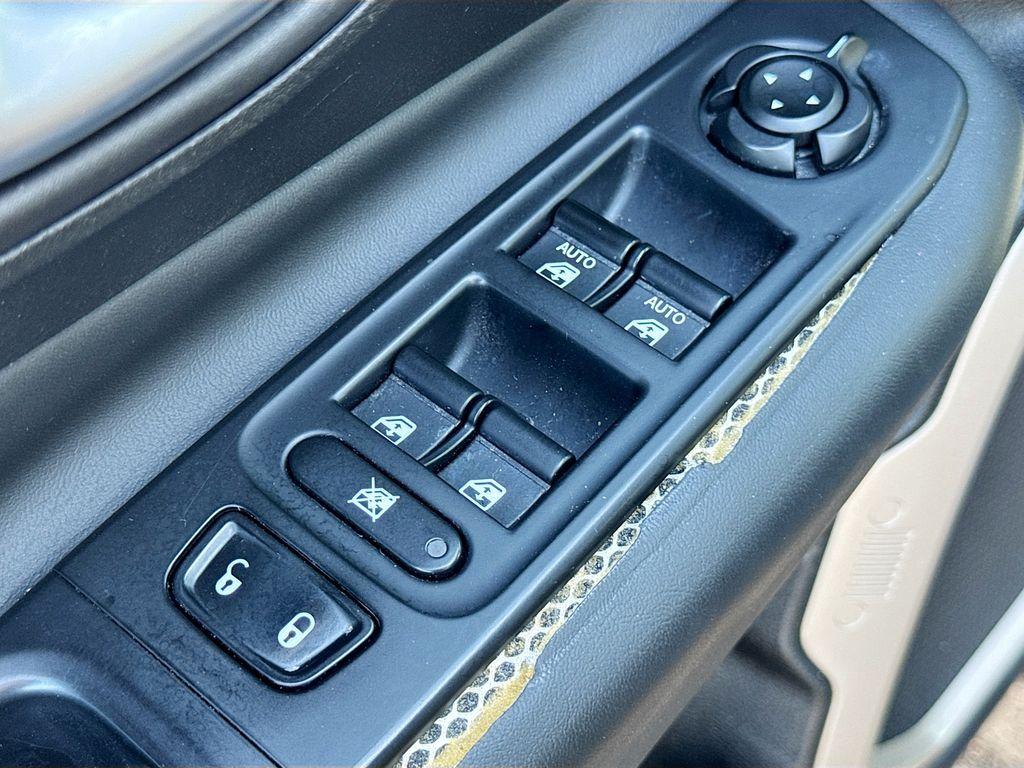 2016 Jeep Renegade Limited - Photo 18