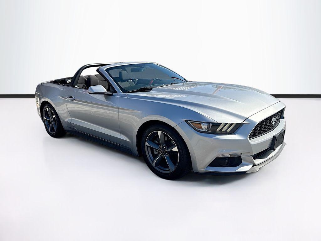2015 Ford Mustang V6 Convertible's photo